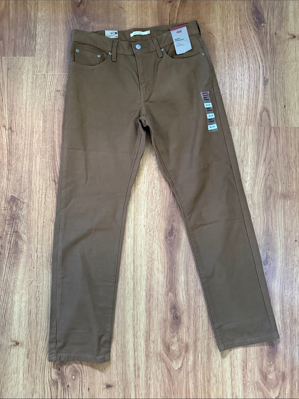 Levi's Straight Leg Pants in Brown